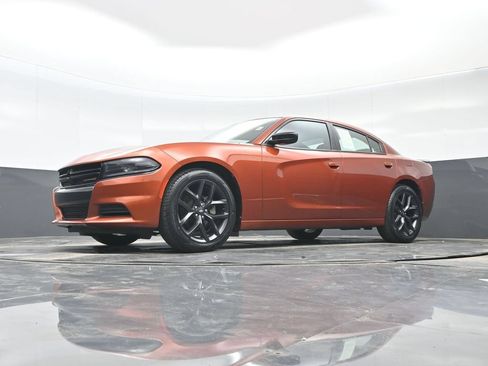 Used 2022 Dodge Charger SXT w/ Blacktop Package RWD image 36