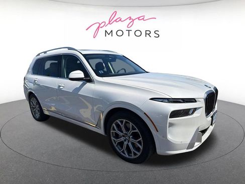Certified 2025 BMW X7 xDrive40i w/ Premium Package AWD/4WD image 2