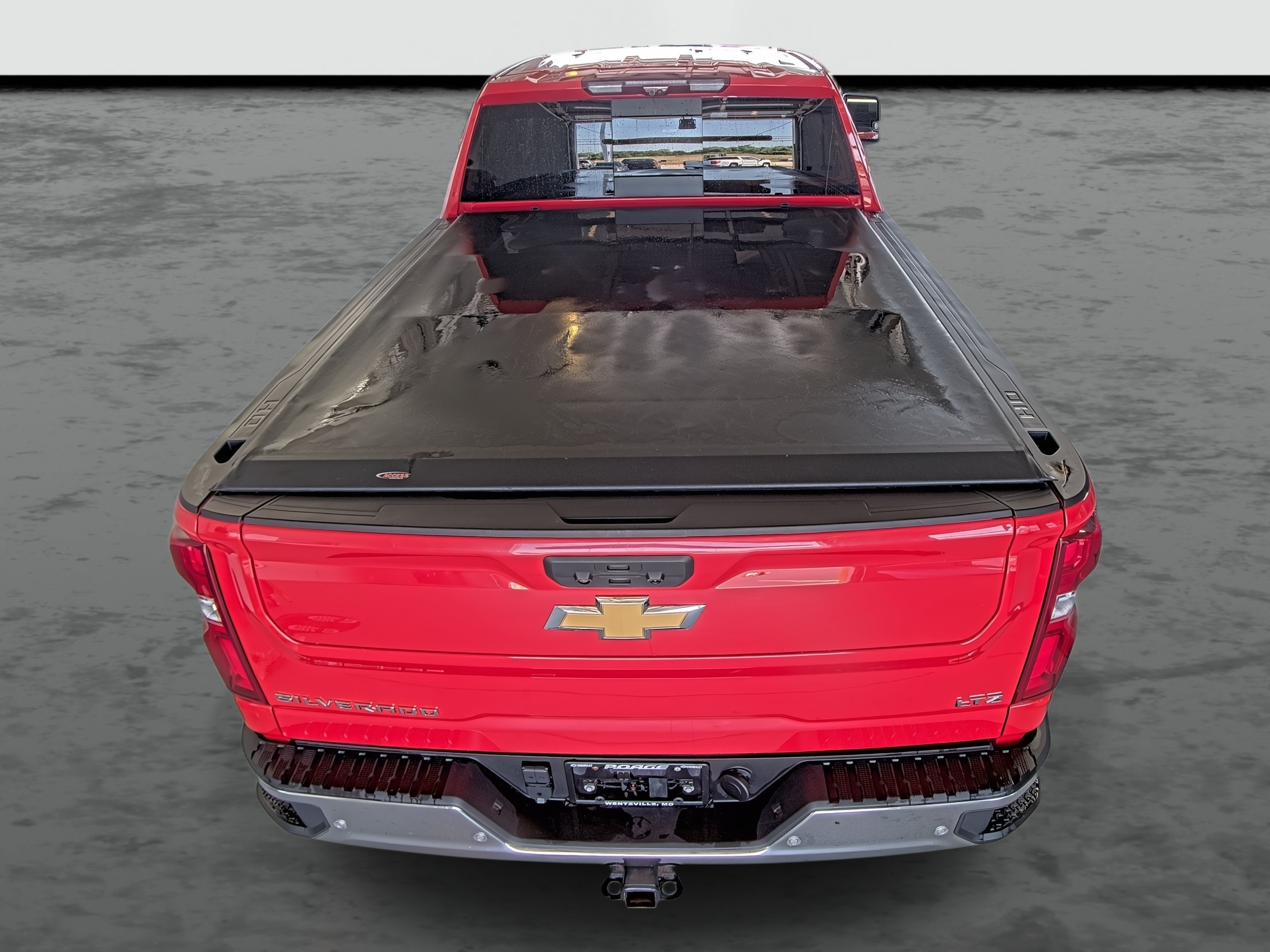 Used 2022 Chevrolet Silverado 2500 LTZ AWD/4WD image 3