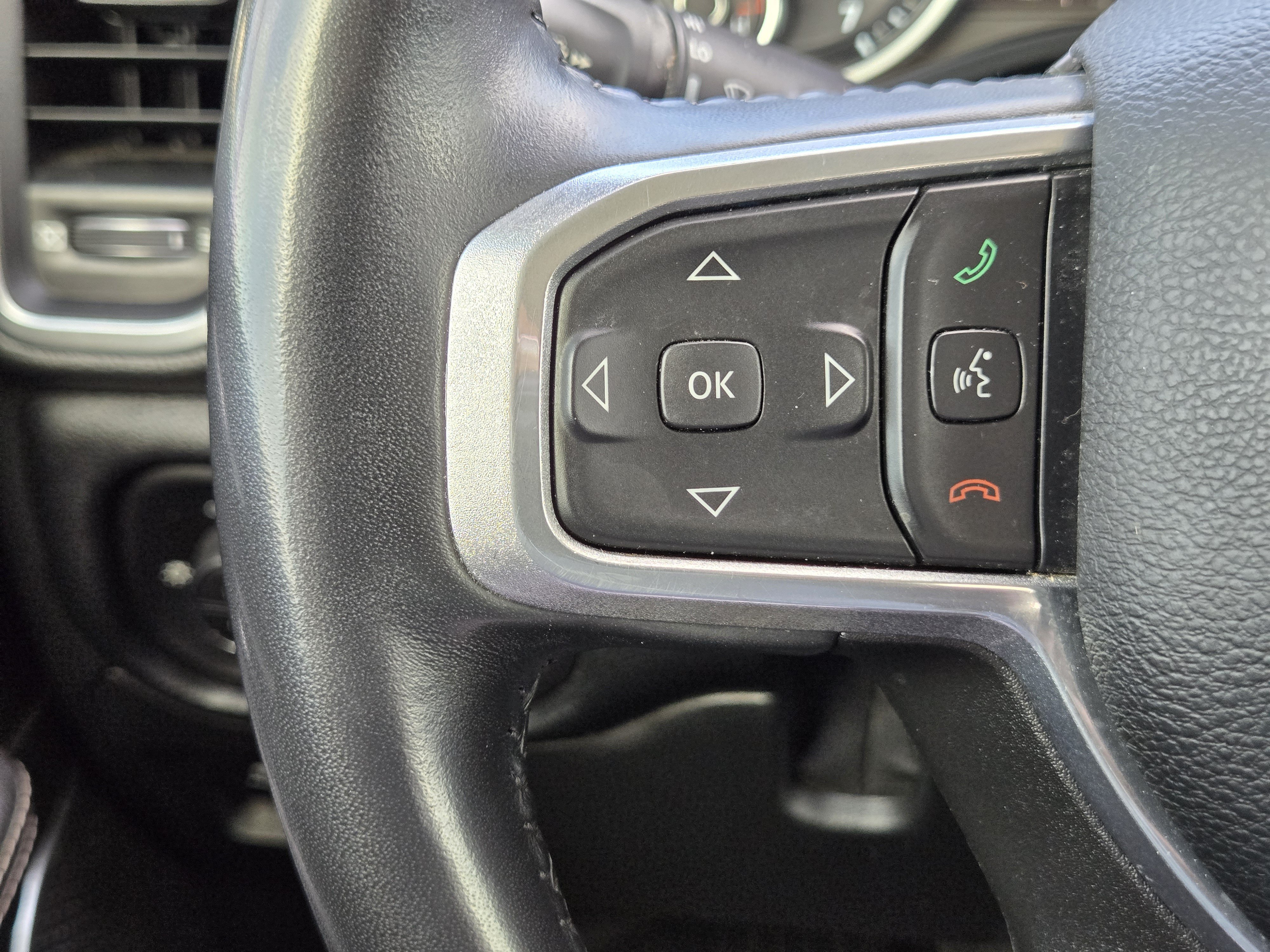Used 2022 RAM 1500 Laramie AWD/4WD image 25