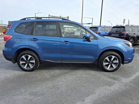 Used 2017 Subaru Forester 2.5i Premium image 8