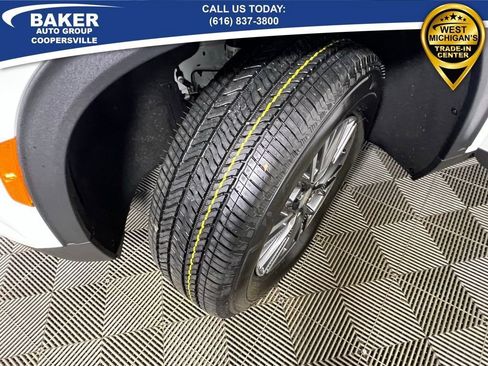 New 2026 Chevrolet Traverse LT w/ LPO, Floor Liner Package image 33