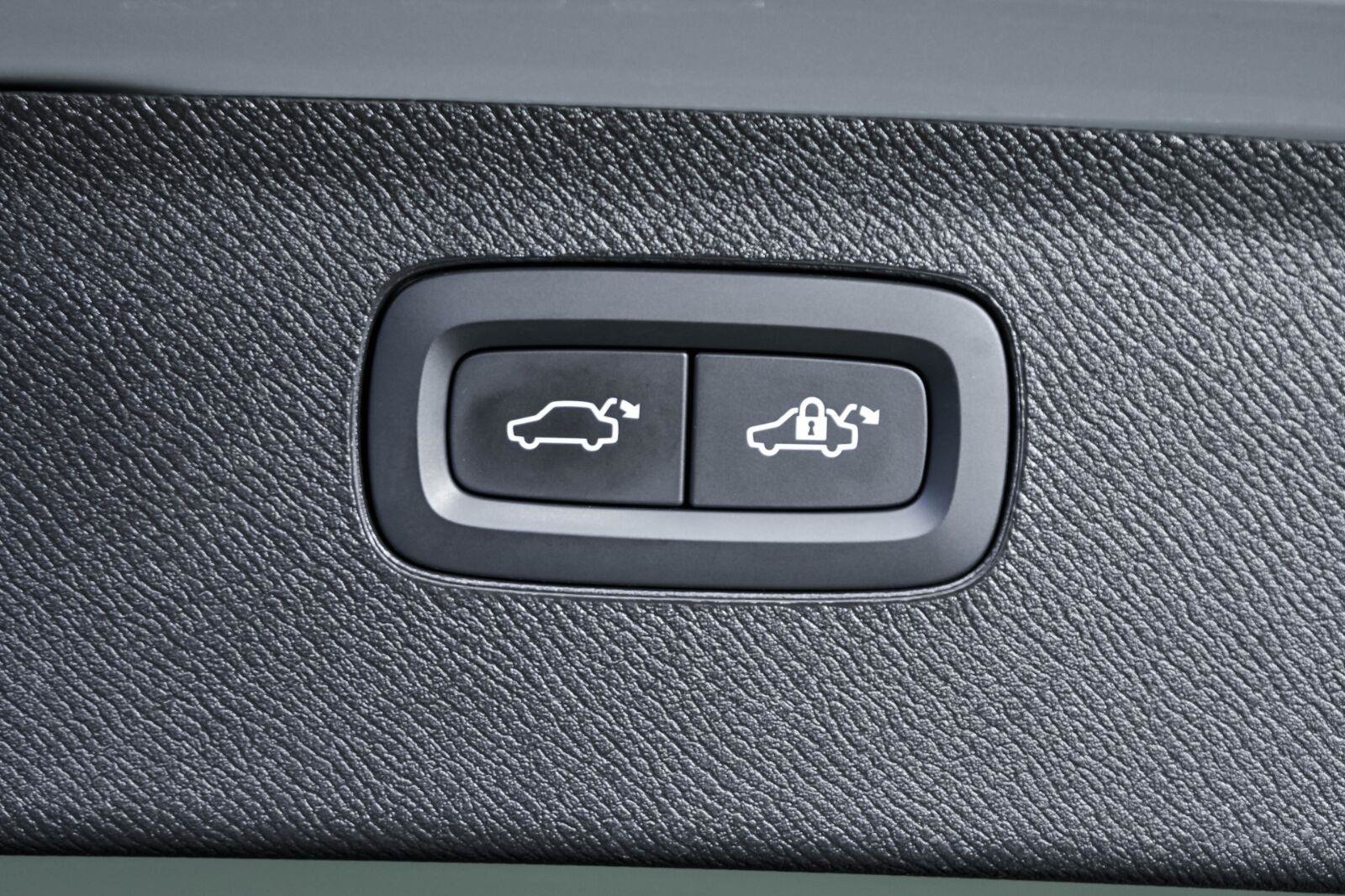 Certified 2026 Volvo XC90 B6 Plus AWD/4WD image 33