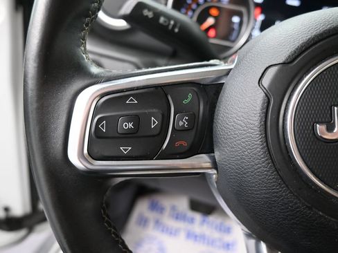 Used 2018 Jeep Wrangler Unlimited Sahara AWD/4WD image 29