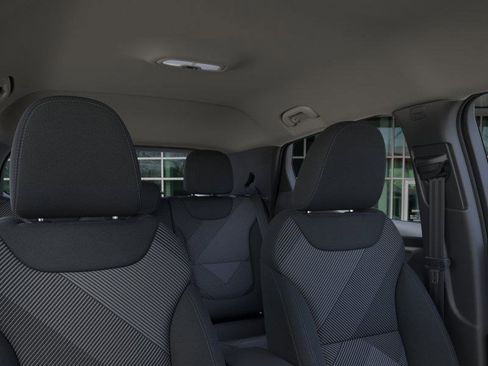 New 2027 Chevrolet Bolt LT w/ Comfort Package FWD image 26