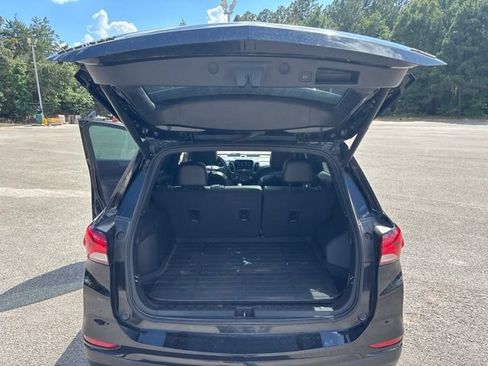 Used 2024 Chevrolet Equinox RS w/ RS Leather Package FWD image 23