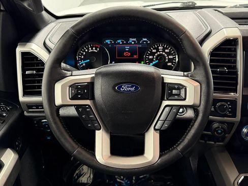 Used 2019 Ford F150 Lariat w/ Equipment Group 502A Luxury AWD/4WD image 15
