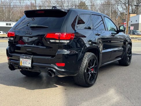 Used 2018 Jeep Grand Cherokee SRT image 3