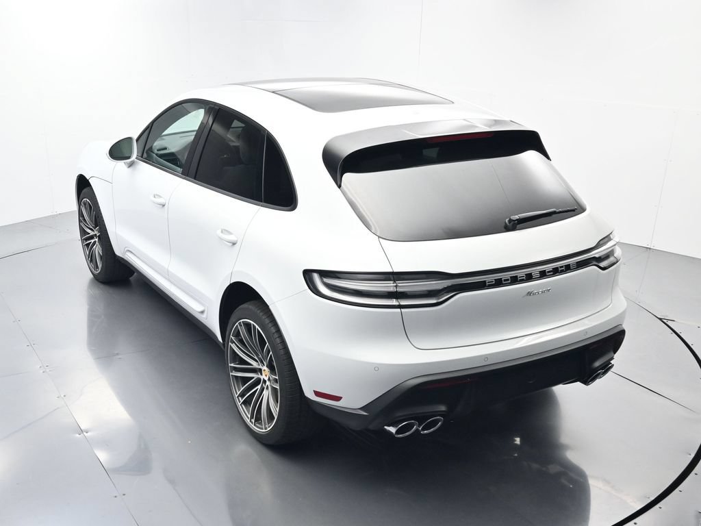 Certified 2026 Porsche Macan AWD/4WD image 37