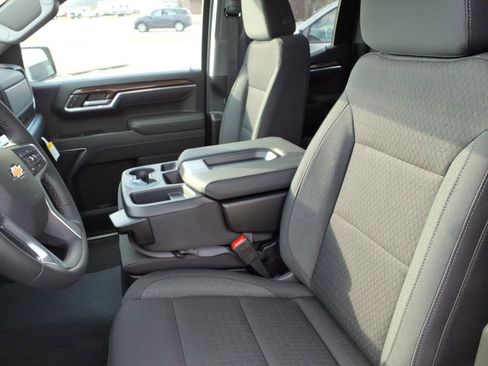 New 2026 Chevrolet Silverado 1500 LT image 4