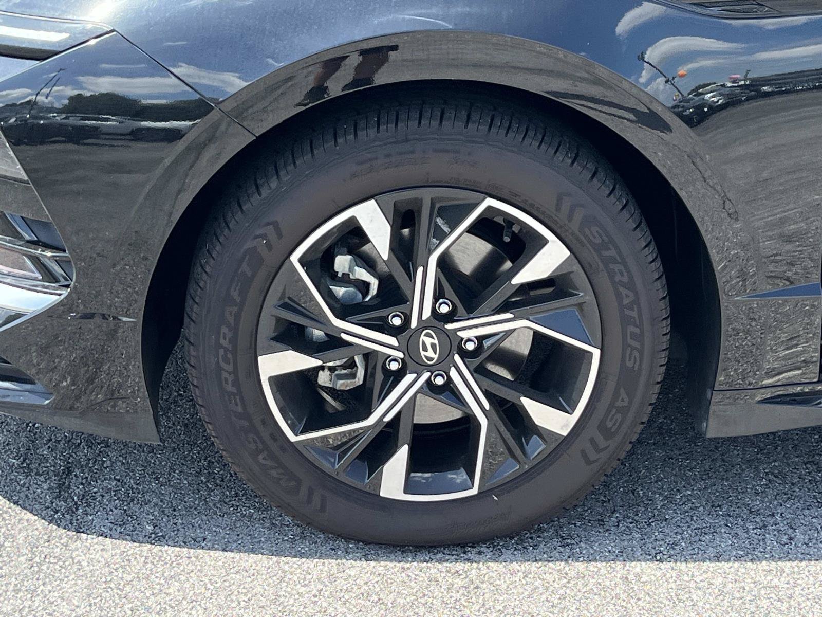 Used 2025 Hyundai Sonata SEL FWD image 12