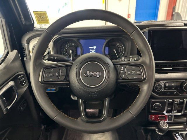Used 2024 Jeep Wrangler Unlimited AWD/4WD image 14