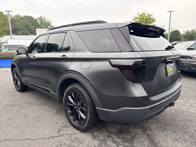 Used 2023 Ford Explorer XLT w/ Equipment Group 202A AWD/4WD image 20