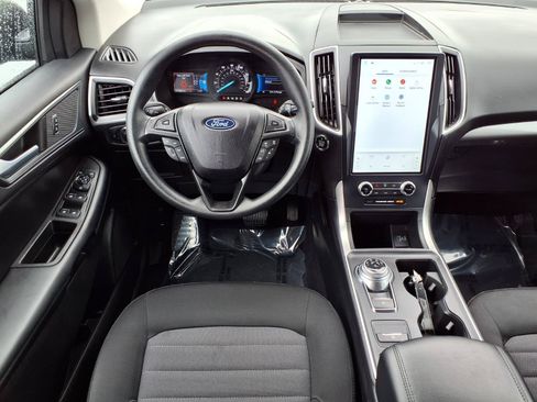Used 2024 Ford Edge SE AWD/4WD image 2