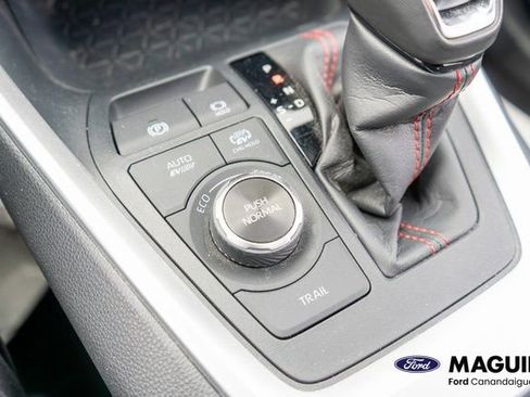 Used 2023 Toyota RAV4 SE w/ Weather & Moonroof Package AWD/4WD image 32
