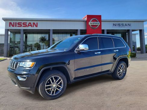 Used 2018 Jeep Grand Cherokee Limited RWD image 9