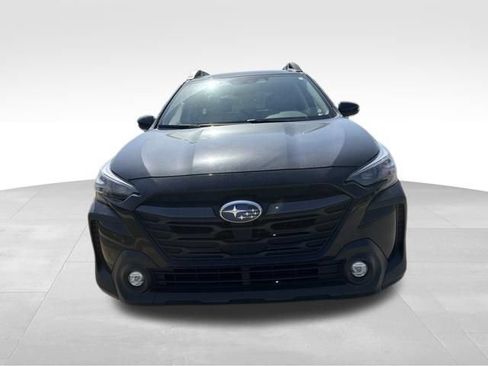 Used 2025 Subaru Outback Premium AWD/4WD image 12