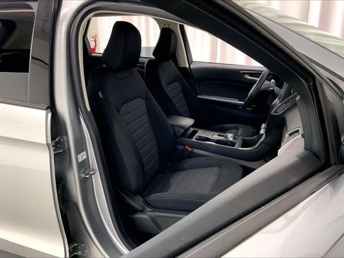 Used 2023 Ford Edge SE AWD/4WD image 16