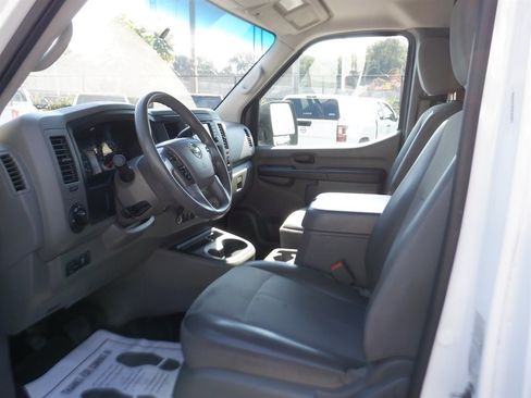 Used 2021 Nissan NV 2500 SV w/ Navigation Package image 11