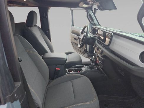 Used 2024 Jeep Wrangler Willys image 15