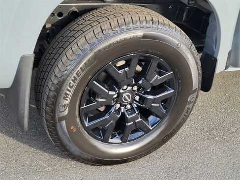 New 2026 Nissan Frontier SV image 3