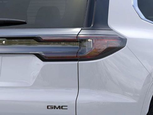 New 2026 GMC Acadia Denali Ultimate image 11