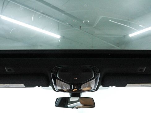 Certified 2023 BMW 530e w/ Convenience Package image 12