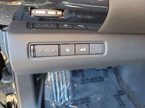 New 2026 Nissan Pathfinder SV FWD image 24
