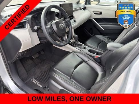 Certified 2025 Toyota Corolla Cross L FWD image 14