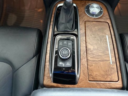 Used 2021 Nissan Armada SL w/ Captain's Chairs Package image 51