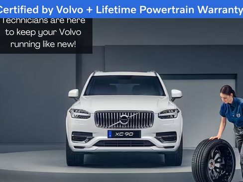 Used 2025 Volvo XC40 B5 Plus AWD/4WD image 22