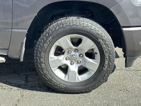Used 2019 RAM 1500 Big Horn AWD/4WD image 9