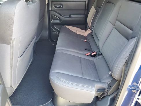 Used 2022 Nissan Frontier SV RWD image 10