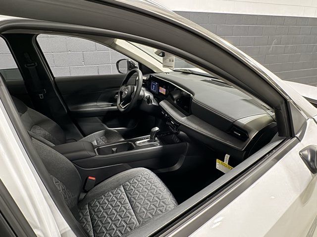 New 2026 Nissan Kicks SV w/ SV Premium Package AWD/4WD image 16