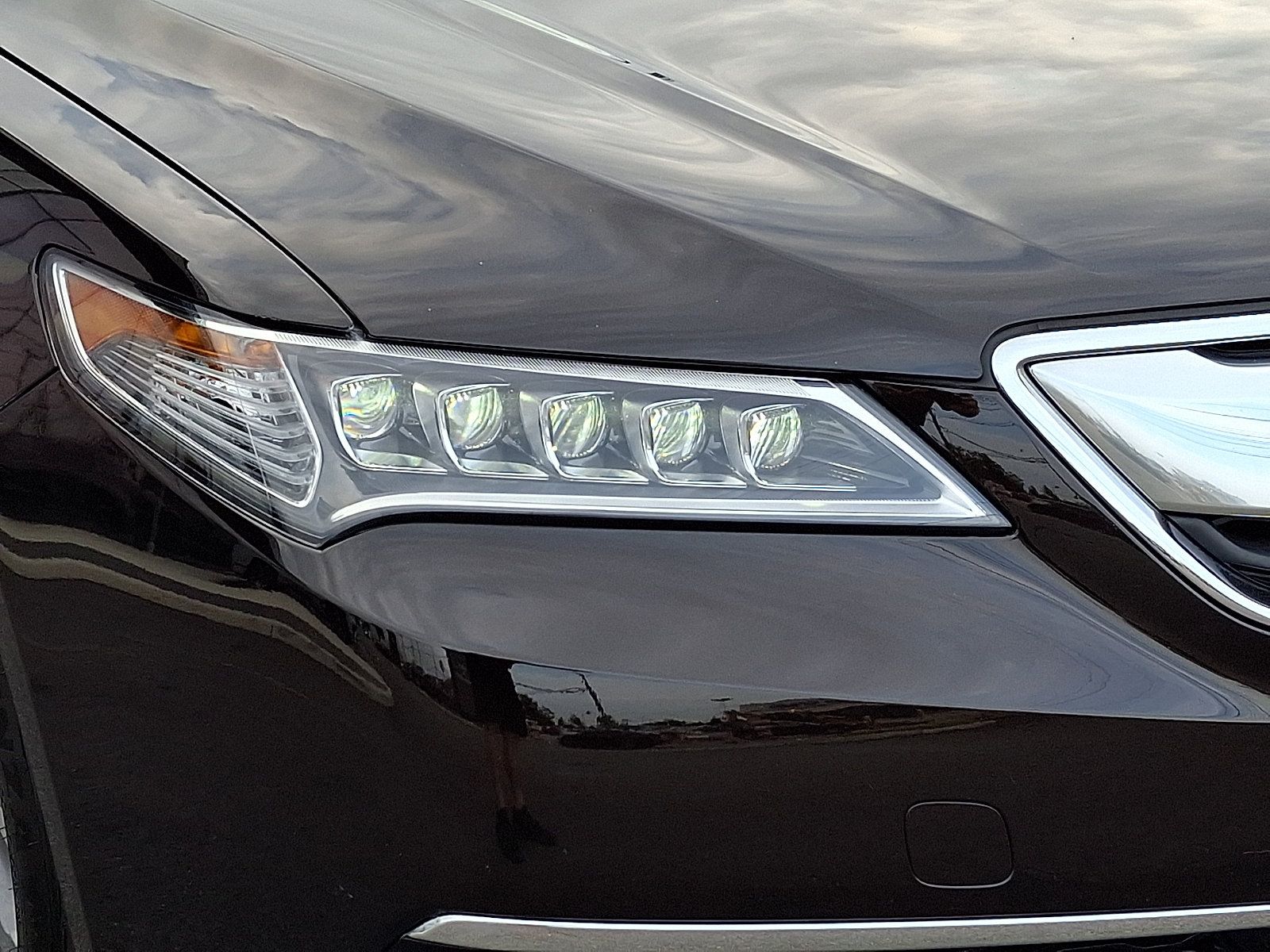 Used 2015 Acura TLX w/ Technology Package FWD image 9