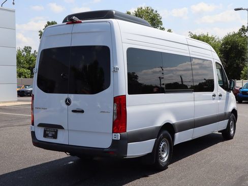 Used 2025 Mercedes-Benz Sprinter 2500 image 3