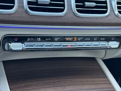 New 2026 Mercedes-Benz GLE 450 4MATIC image 18