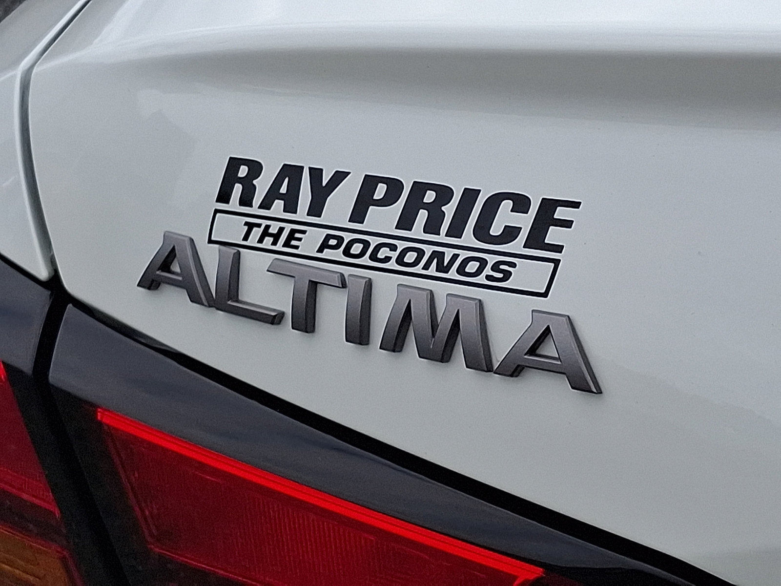 Used 2024 Nissan Altima 2.5 SR w/ SR Premium Package AWD/4WD image 32