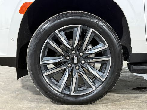 Certified 2023 Cadillac Escalade ESV Sport Platinum AWD/4WD image 11