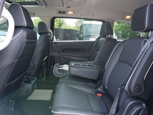Used 2026 Honda Odyssey Touring image 13