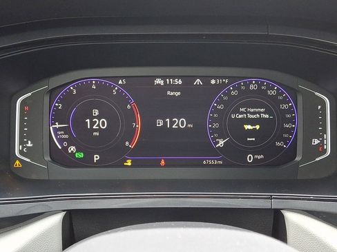 Used 2023 Volkswagen Taos SEL image 20