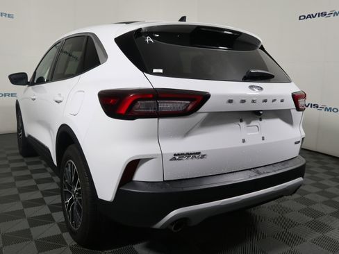 Used 2023 Ford Escape Active AWD/4WD image 9