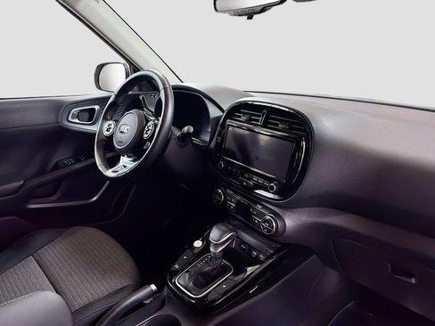 Used 2020 Kia Soul EX FWD image 29