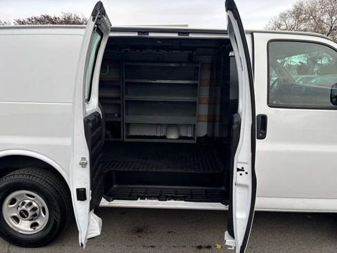 Certified 2022 GMC Savana 2500 w/ Driver Convenience Package image 20