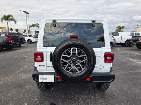 New 2026 Jeep Wrangler Sahara AWD/4WD image 9