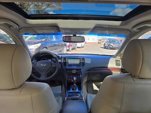 Used 2013 INFINITI G37 x Sedan w/ Premium Pkg image 32