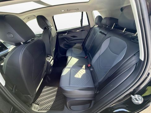 New 2026 Volkswagen Tiguan SE AWD/4WD image 13