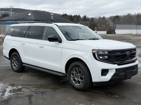 New 2026 Ford Expedition Max XL image 1