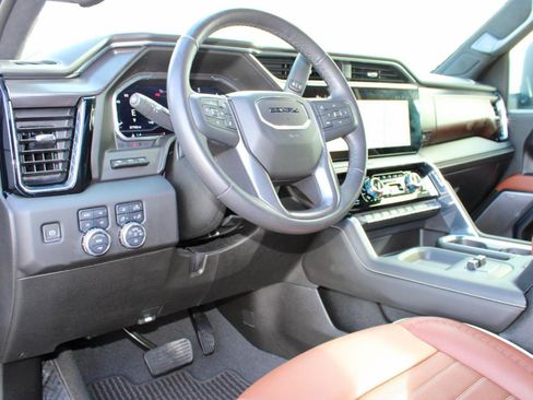 Used 2024 GMC Sierra 2500 Denali Ultimate image 22