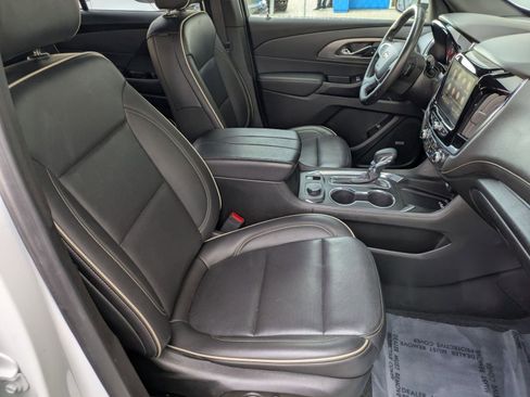 Certified 2023 Chevrolet Traverse Premier FWD image 27